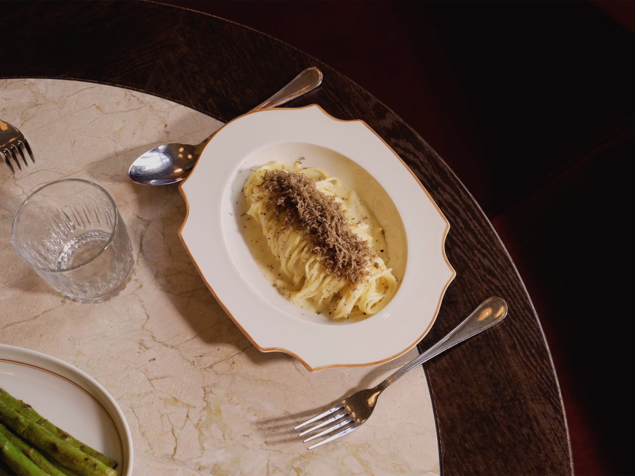 Pastateller 27 cm Oval Taste Gold Bacio
